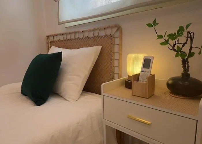 아파트 Mapo Station 5 Mins River Park 1stop Gongdeok Station 1stop Hongdae Sinchon Itaewon 20 Mins *